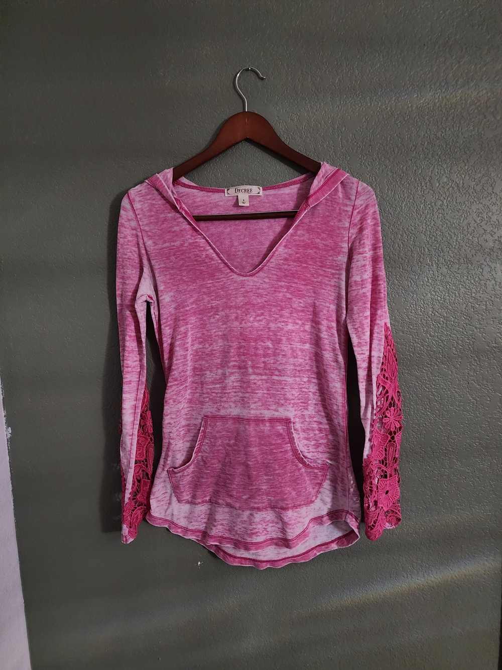 Decree Pink Hooded Lace-Sleeve Women's Shirt